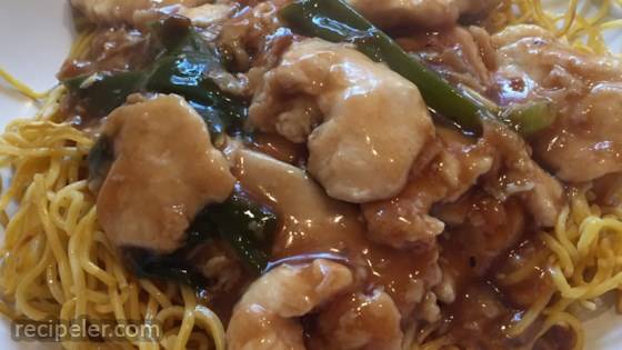 Hong Kong-style Chicken Chow Mein