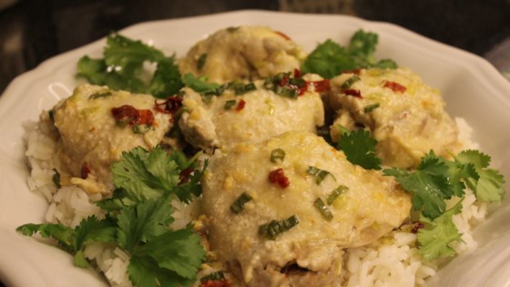 Juicy Asian Steamed Chicken Thighs