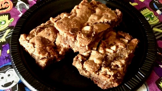 Leftover Halloween Candy Bar Blondies