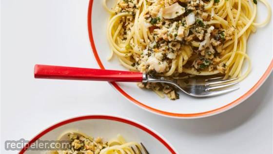 Linguine and Clam Sauce