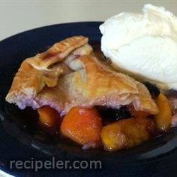 Little Ann's Peach And Blueberry Pie