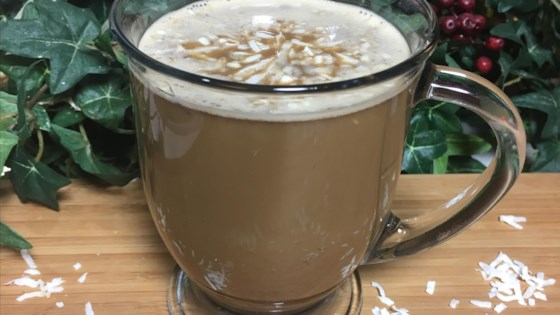 low-carb paleo and dairy-free coconut dirty chai latte for two