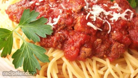 Meat-lover's Slow Cooker Spaghetti Sauce