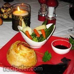 Mini Beef Wellingtons with Red Wine Sauce