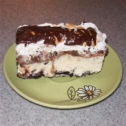 Mmm-mmm Ce Cream Cake
