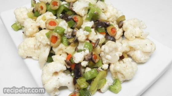 Muffuletta-nspired Cauliflower Salad