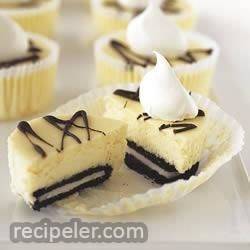 Oreo Mini Phlly Cheesecakes