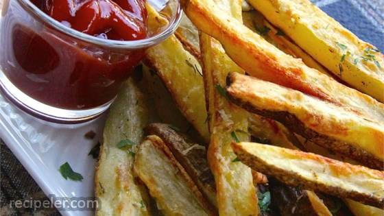 Oven Baked Garlic And Parmesan Fries
