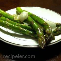 Pan-Fried Asparagus with Onions