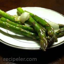 Pan-fried Asparagus With Onions