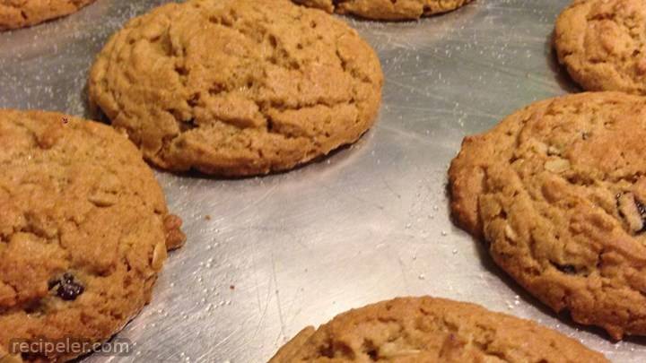 Peanut Butter And Bran Cookies