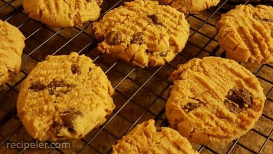 Peanut Butter Chip Cookies