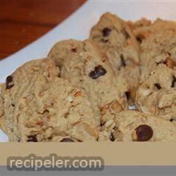 Peanut Butter Cookies with Chocolate Chunks