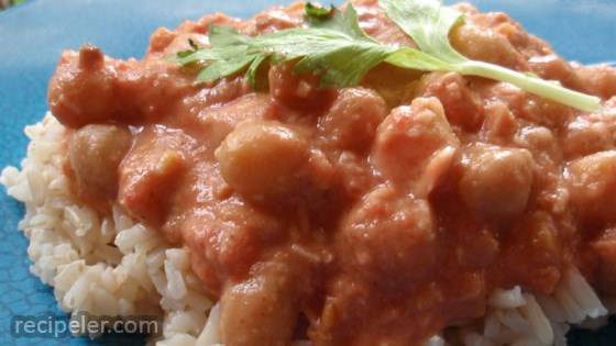 Peanut-Ginger Chickpea Curry