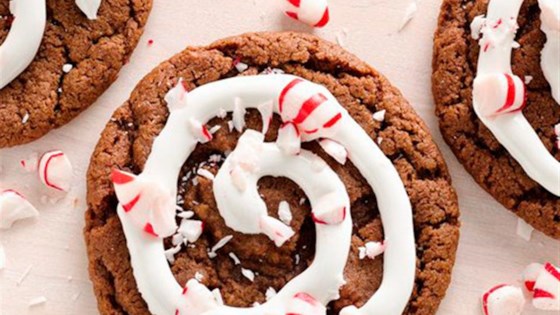 peppermint hot cocoa cookies