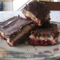 Perfect and Fast Red Velvet Cheesecake Cookie Bars