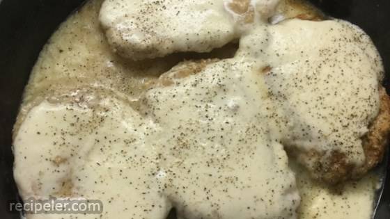 Pork Chops With Delicious Gravy