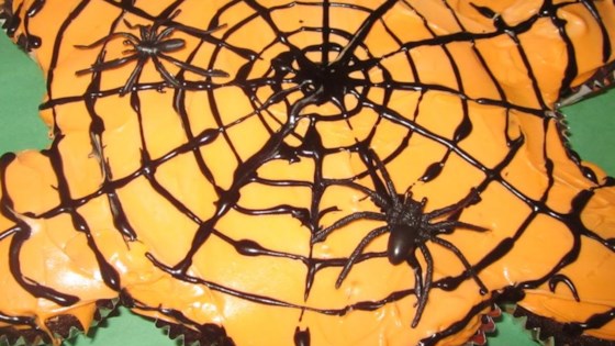 pull-apart spider web cupcakes