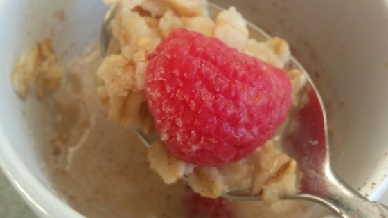 Quick-and-easy Almond Milk Oatmeal With Raspberries