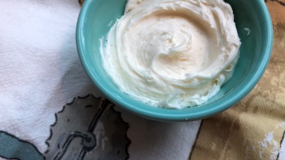 Quick And Easy Vegan Cream Cheese Frosting