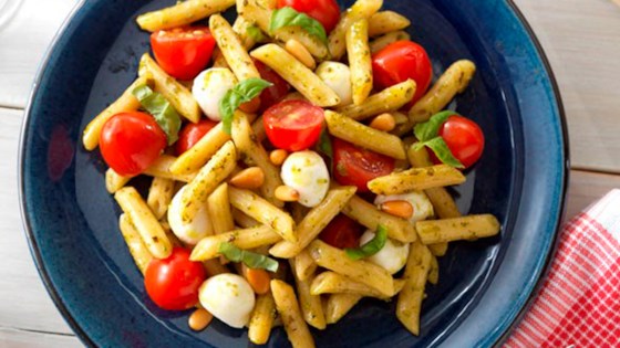 Quick Penne Pesto With Tomatoes