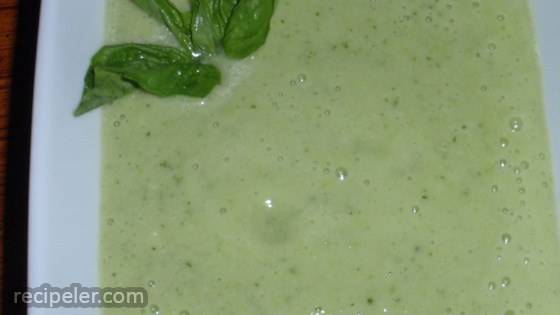 Raw Cucumber Soup (Gluten and Dairy-Free)