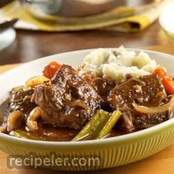 Red Wine Braised Short Ribs with Rosemary
