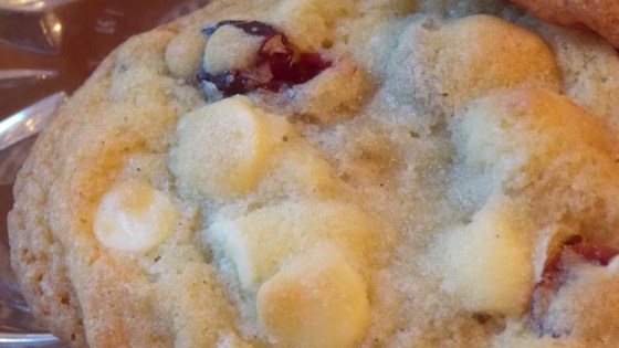 rich white chocolate cranberry cookies