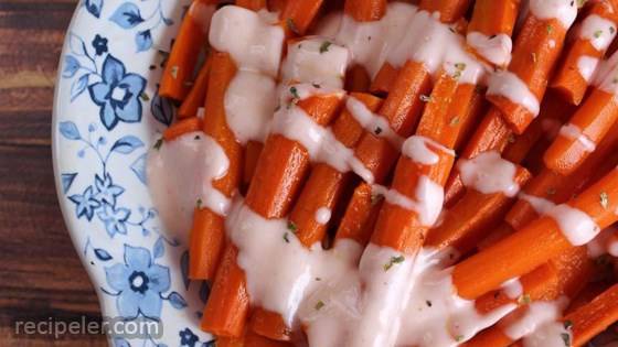 Roasted Carrots with Honey Sriracha Sauce