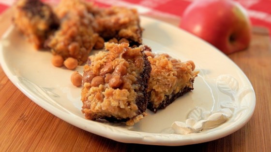 Salted Cashew And Caramel Apple Magic Cookie Bars