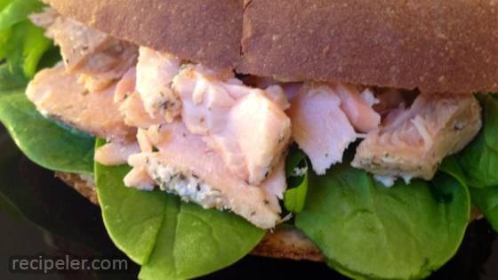 Simple Salmon and Spinach Sandwiches