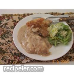 Skillet Chops with Mushroom Gravy