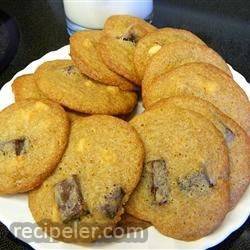 slightly spicy chocolate chip cookies