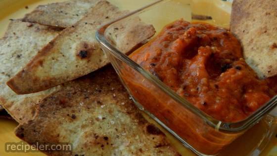 Slightly Spicy Roasted Red Pepper Dip