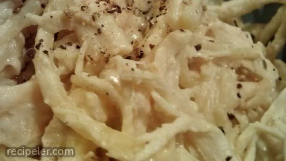 Slow Cooker Chicken Tetrazzini