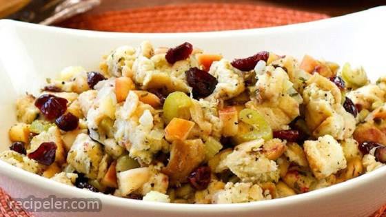 Slow Cooker Cranberry Apple Stuffing