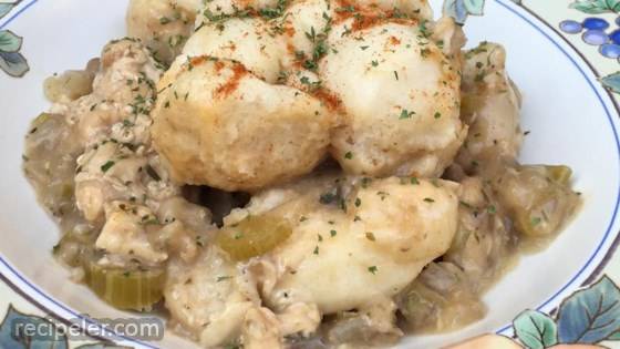 Slow Cooker Creamy Chicken and Dumplings