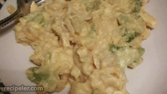 Slow Cooker Macaroni And Cheese With Broccoli