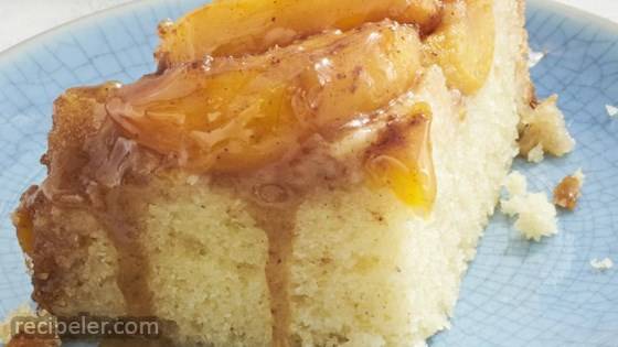Slow Cooker Peach Upside Down Cake