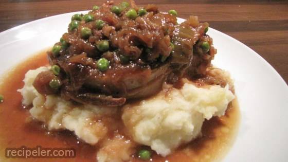 Slow Cooker Pork Chops with Caramelized Onions and Peas