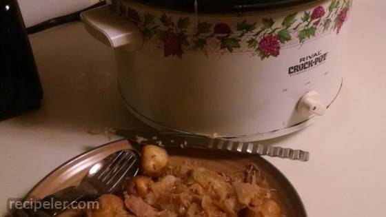 Slow Cooker Pork, Sauerkraut, and Beer