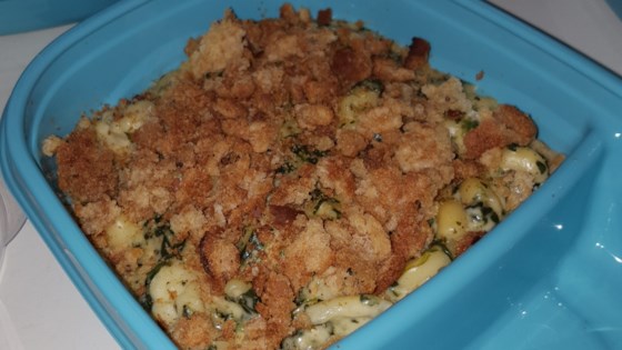 slow cooker spinach and cauliflower mac and cheese