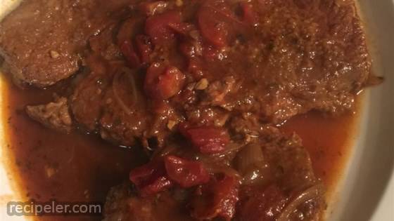 Slow Cooker Swiss Steak and Onion