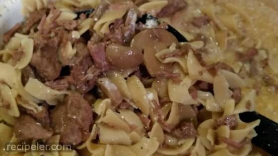 Slow Cooker Venison Stroganoff