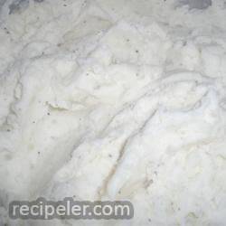 Sour Cream Refrigerator Mashed Potatoes
