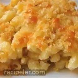 Southern Macaroni and Cheese Pie