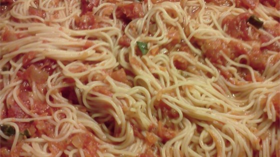 spaghetti with garlic, herbs, and tomatoes