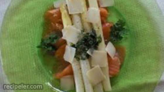 Spargel-Antipasti mit Lachs (White Asparagus and Smoked Salmon)