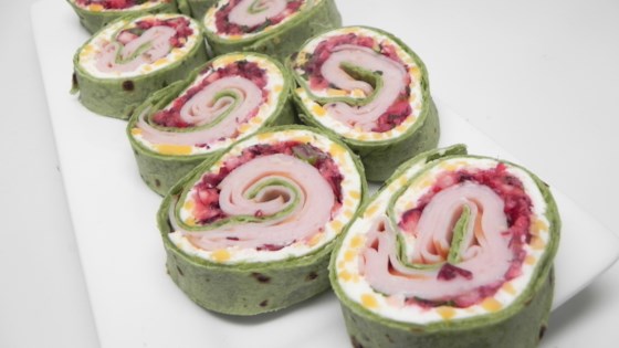 spicy turkey and cranberry pinwheels