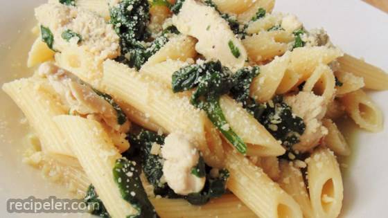 Spinach and Grilled Chicken Penne